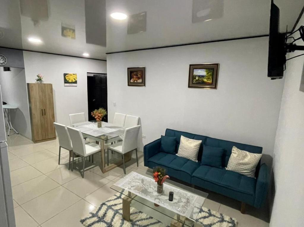 אלאג'ואלה Apartamentos Cielo #1, Airport Juan Santamaria מראה חיצוני תמונה